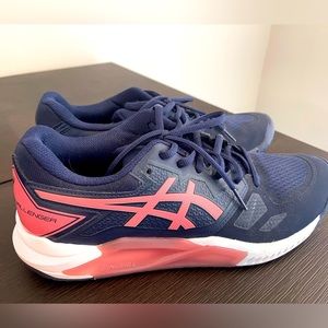 Asics gel challenger tennis shoe